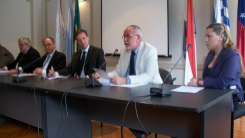 A IX Reunião de Alto Nível da Nova Agenda de Cooperação e Desenvolvimento Fronteiriço Uruguai-Brasil (RAN), que terminou nesta quinta-feira (07), em Montevidéu, definiu a criação de uma agenda ambiental para a região de fronteira entre os dois países,