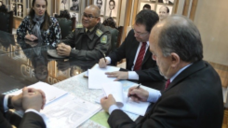 O município de Santana do Livramento passará a contar com sistema de videomonitoramento, a partir de verbas do Governo Federal. O acordo de cooperação técnica, que habilita a cidade a receber recursos para a implantação do projeto, foi assinado na manhã
