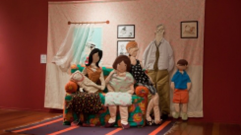 A exposição Luis Fernando Humoríssimo: Uma homenagem por cima dos panos, inspirada na riqueza de personagens do escritor gaúcho - o porto-alegrense Luis Fernando Verissimo - e que já foi vista por mais de 3,5 mil pessoas desde a abertura, no início de