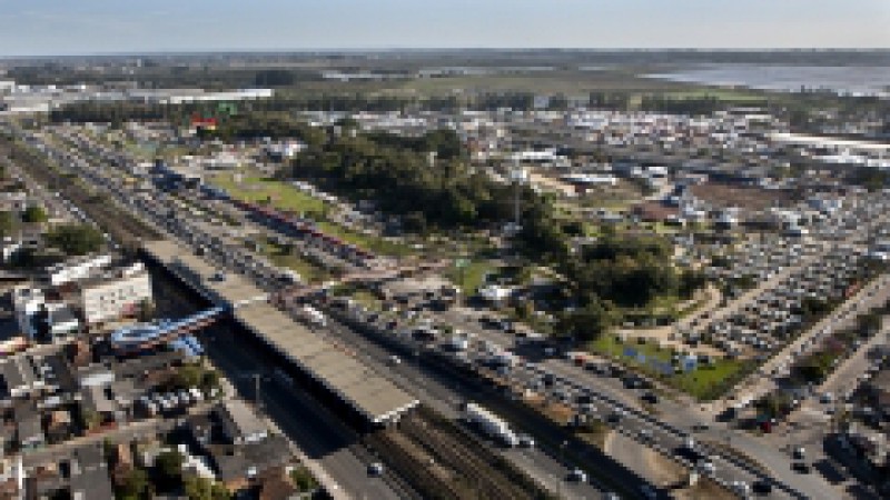A exatos dois meses da maior feira agropecuária da América Latina, a Expointer, o secretário da Agricultura, Pecuária e Agronegócio, Luiz Fernando Mainardi, e o diretor de Operações da AES Sul, Eduardo Girardi, assinam, na quinta-feira (27), às 14h, no