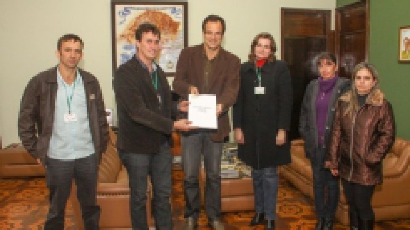 Os produtores de laticínios gaúchos fiscalizados pela Secretaria da Agricultura, Pecuária e Agronegócio (Seapa) devem apresentar, a partir da próxima segunda-feira (24), à Divisão de Inspeção de Produtos de Origem Animal (Dipoa), um plano de ação para se