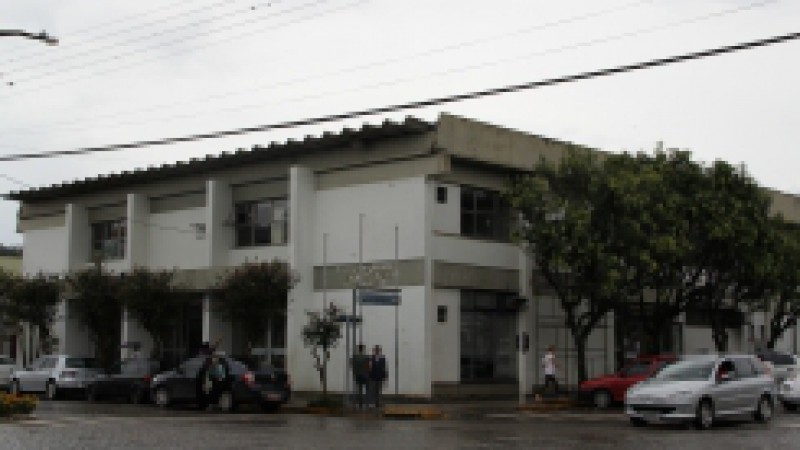 O município de Agudo, na Região Central, também terá um Centro Administrativo do Estado. A população irá escolher o nome do espaço no pleito que ocorrerá nesta sexta-feira (19), das 8h às 18h. Ao todo serão cinco urnas espalhadas pela cidade. Foram