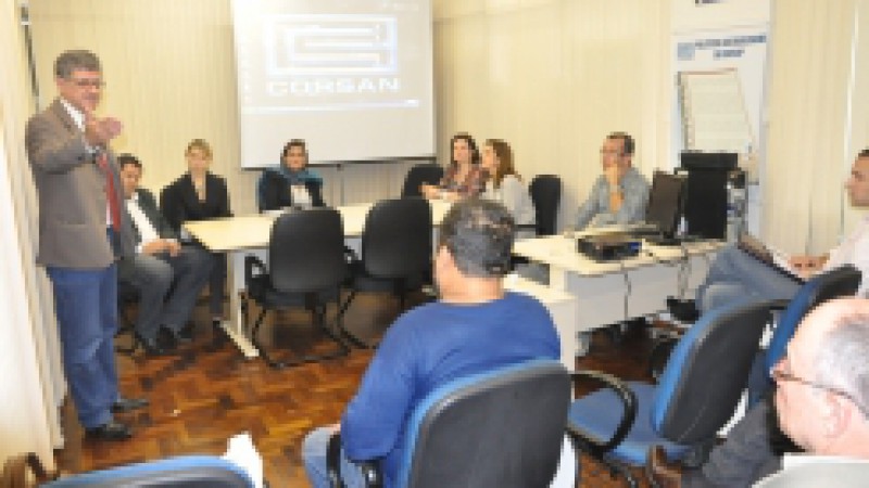 O diretor de Operações da Corsan, Ricardo Rover Machado, recebeu na manhã desta terça-feira (09), uma comitiva das empresas francesas Altereo e Epure Nature. Na oportunidade, a representante da empresa Altereo, Sandrine Jauffret, que trabalha na área de