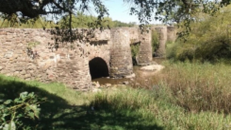 Atendendo o convite do Escritório de Relações entre Cerro Largo e o Rio Grande do Sul, o secretário de Estado da Cultura, Luiz Antonio de Assis Brasil, visitou a cidade de Melo (UY), nessa segunda-feira (11). O objetivo foi conhecer de perto as diversas