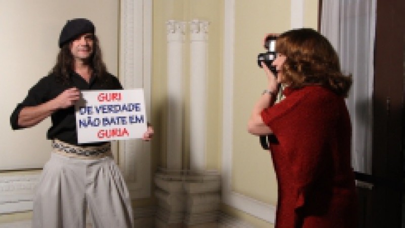 O Governo do Estado, através da Secretaria de Políticas para Mulheres (SPM), aderiu, nesta terça-feira (18), à campanha Homem de Verdade Não Bate em Mulher. O lançamento ocorreu no Palacinho e reuniu cerca de 150 pessoas, com a presença de autoridades