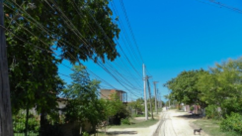 Técnicos da Companhia Estadual de Distribuição de Energia Elétrica (CEEE-D) iniciaram nesta segunda-feira (28), um mutirão para cadastrar as famílias que moram na Parada 21, Loteamento Ester, no bairro Lami, no extremo Sul de Porto Alegre. O investimento