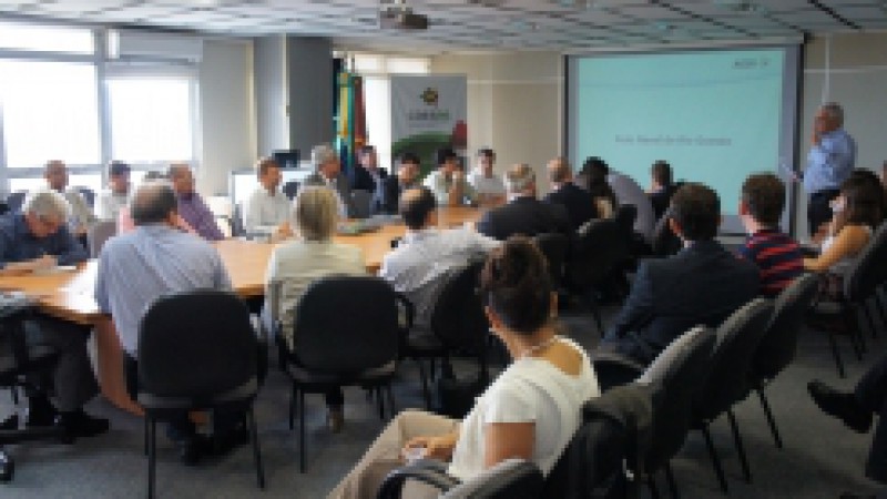 A secretaria executiva do Programa RS Indústria Oceânica promoveu, nesta sexta-feira (22), a primeira reunião do ano. O encontro foi aberto pelo secretário de Desenvolvimento e Promoção do Investimento, Mauro Knijnik, que resumiu a expectativa positiva