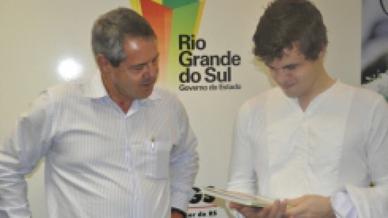 Magnus Carlsen, campeão mundial de xadrez: quem é o norueguês que repaginou  o esporte - BBC News Brasil
