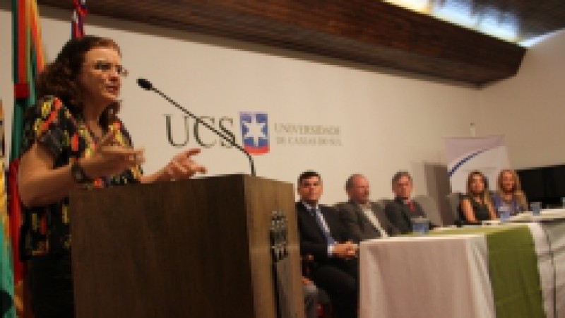 A secretária estadual da Saúde, Sandra Fagundes, esteve nesta quarta-feira (26), na solenidade de certificação em Acreditação Hospitalar (Nível I) do Hospital Geral do município de Caxias do Sul. Recomendado pelo Instituto Brasileiro para Excelência em