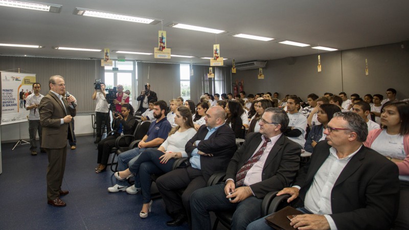 Governador Tarso Genro durante aula inaugural do Pronatec - FIC 2014 Foto: Caroline Bicocchi/Palácio Piratini