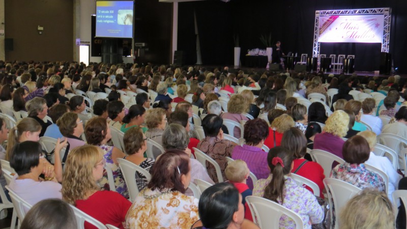 Evento contou com palestra do Dr. Lucchese sobre felicidade