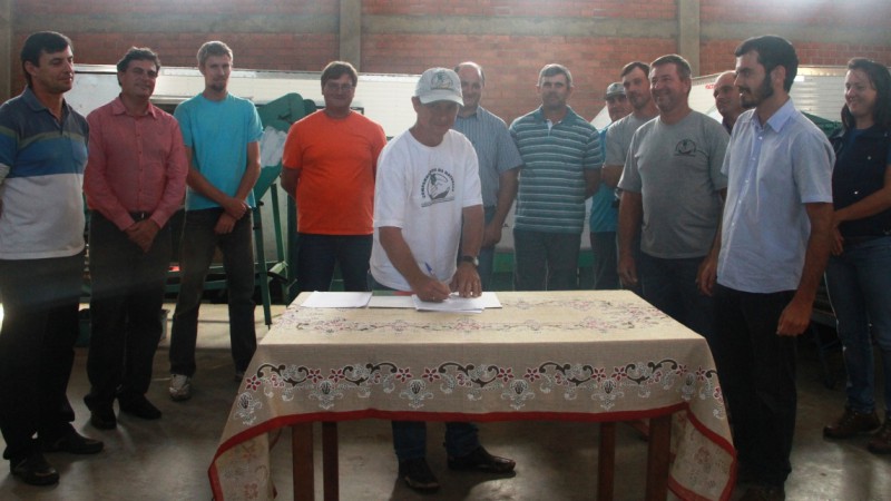 Os recursos de R$ 17 mil, repassados pelo Programa de Regionalização do Abastecimento, serão utilizados para compra de equipamentos para melhor armazenagem dos produtos