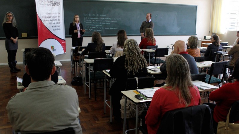 Servidores públicos e agentes sociais participam da formação que visa estimular nos municípios a captação de recursos junto ao Governo Federal