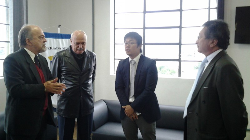 Secretário da Segurança Pública, Airton Michels, reuniu-se com agentes da Jica em Caxias, um dos 14 municípios que conta com policiamento comunitário no Estado