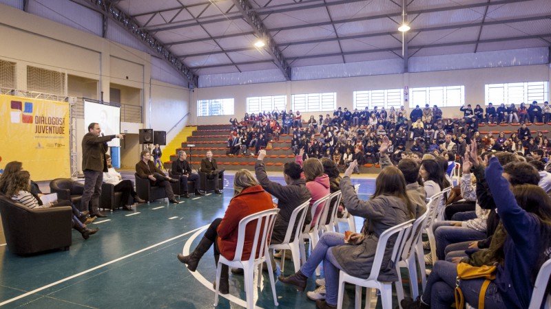 SANTA ROSA, RS, BRASIL, 23.05.14: Diálogos com a Juventude em Santa Rosa. Foto: Alina Souza/Palácio Piratini