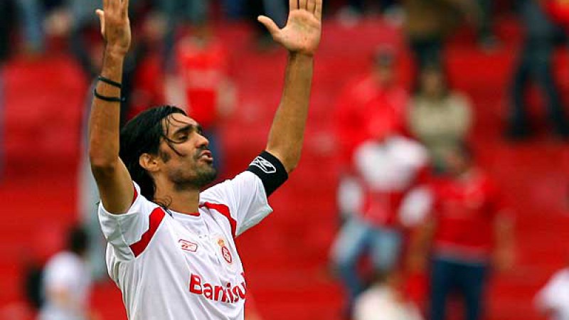 Para o governador, Fernandão tinha o prestigio de todas as torcidas e era um desportista exemplar