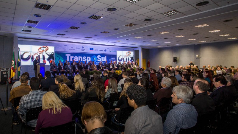 PORTO ALEGRE, RS, BRASIL: 15.07.14 Solenidade de abertura da 16ª Transposul - Feira e Congresso de Transporte e Logística.  Foto: Caroline Bicocchi/Palácio Piratini