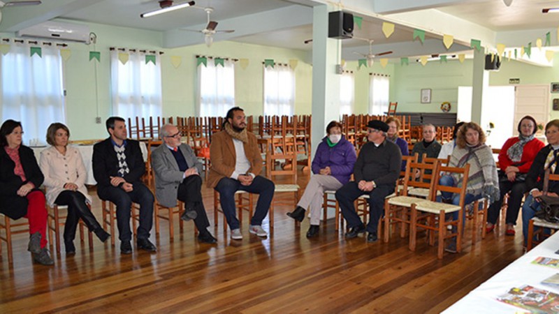 Secret&aacute;rio da Cultura, Assis Brasil visitou o Coral Vozes do Prado, criado h&aacute; 25 anos, que ser&aacute; contemplado com R$ 180 mil para executar o plano de trabalho apresentado