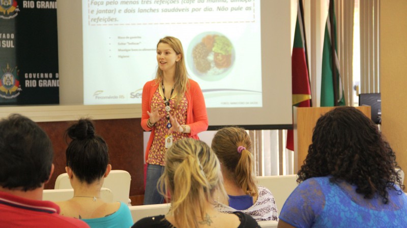 Nutricionista do Sesc fez recomendações simples e importantes para a plateia de servidores