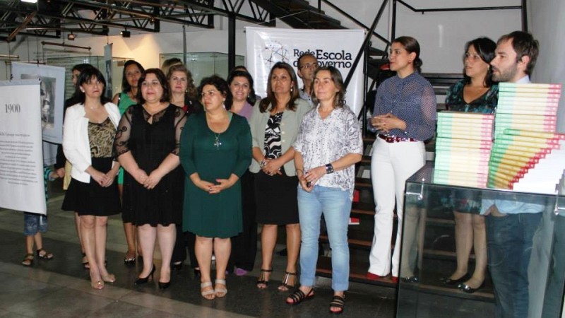 Lan&ccedil;amento ocorreu durante programa&ccedil;&atilde;o paralela da Feira do Livro de Porto Alegre