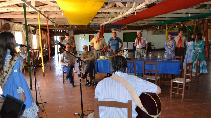 Ponto de Cultura CTG Passo do Ijuí, de Entre-Ijuís, já formou á formou a primeira turma da oficina de canto e, na segunda etapa, fará a de poesia