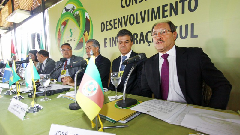 CAMPO GRANDE, MS, BRASIL, 14.04.2015: O governador do Rio Grande do Sul, José Ivo Sartori, participou, nesta quarta (15), no Espaço Yotedy, Parque das Nações Indígenas, em Campo Grande -MS, da reunião do Conselho de Desenvolvimento e Integração Sul (Cod