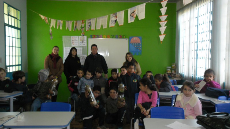 Mais de 50 alunos da Escola Municipal Rodrigues Alves participaram da primeira atividade