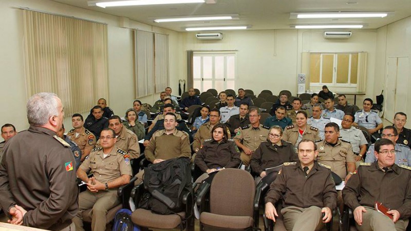 Policiamento Comunit&aacute;rio