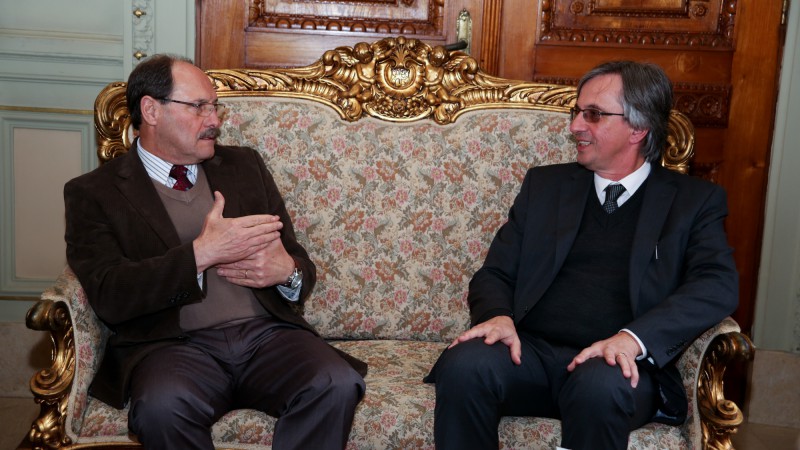 PORTO ALEGRE, RS, BRASIL 23.07.2015: Governador recebe visita oficial do embaixador da Alemanha, Sr. Dirk Brengelmann.Foto: Daniela Barcellos/Palácio Piratini