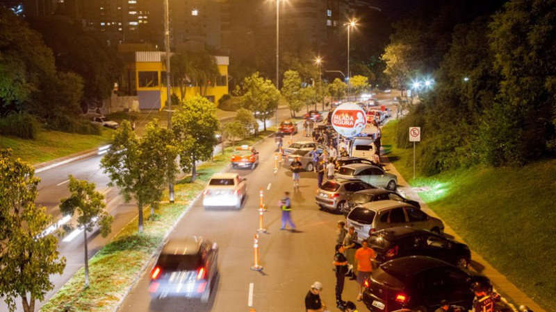 Cassa&ccedil;&atilde;o do direito de dirigir