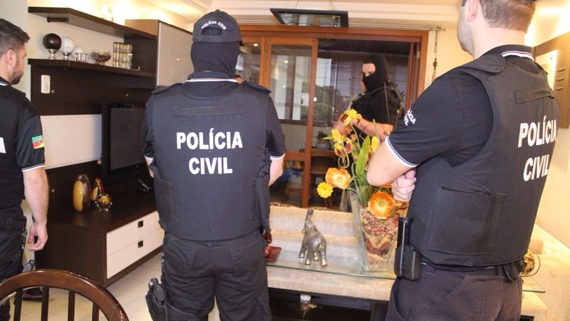 Polícia Civil realiza maior operação contra lavagem de dinheiro do narcotráfico