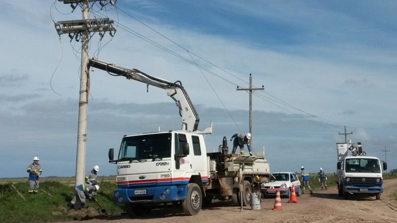 Obras da CEEE em Mostardas