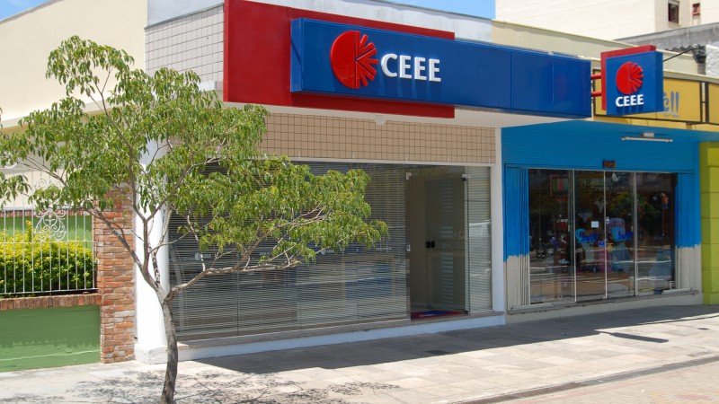A partir da terça-feira, 03, a nova loja comercial da CEEE passa a atender na Avenida Jorge Dariva, 745 – sala 01