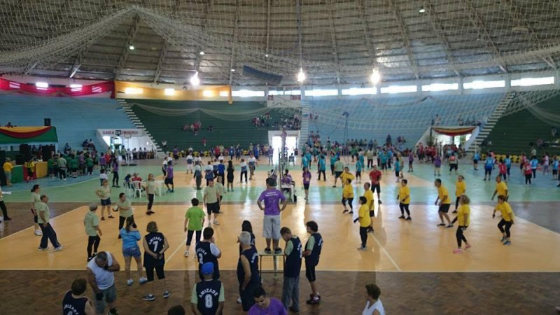 Jogos de Integração das Pessoas Idosas do Rio Grande do Sul no Ginásio Municipal de Tramandaí