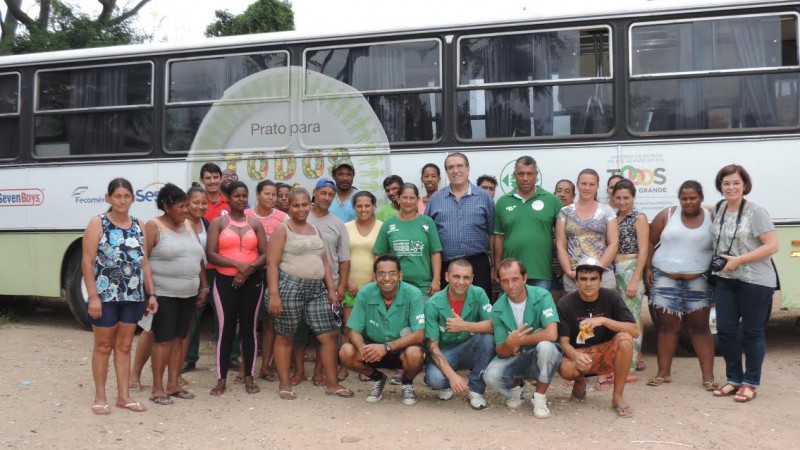 Recicladores aprendem receitas para aproveitamento integral de alimentos