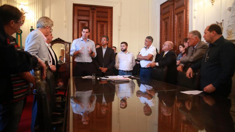 Secretário Márcio Biolchi recebeu também deputados que buscam adequar a lei ao setor primário