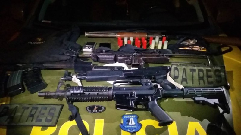 1º BPM apreende fuzil e armas em Porto Alegre - Brigada Militar