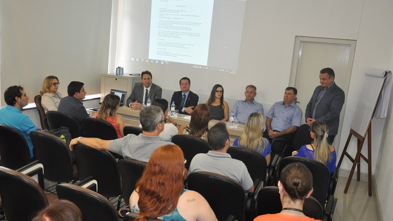 Melhor infraestrutura no local dos exames e adaptação da didática à cultura dos jovens estão entre as recomendações do grupo de estudos