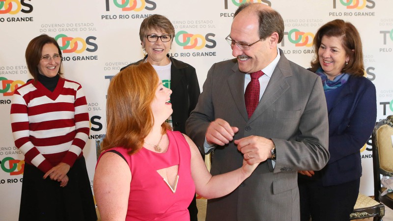 PORTO ALEGRE, RS, BRASIL 12.05.2016: O governador José Ivo Sartori sancionou, nesta quinta-feira (12), o projeto de lei 193/2015, que institui o Programa Estadual de Orientação sobre a Síndrome de Down e a Semana de Conscientização da Síndrome de Down. O