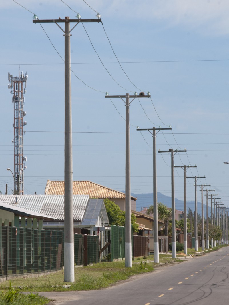 CEEE adota novos procedimentos junto aos fornecedores