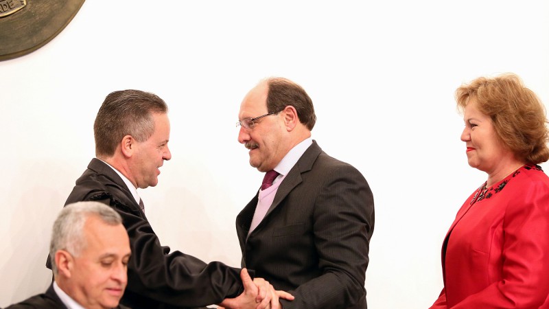 PORTO ALEGRE, RS, BRASIL 18.07.2016: O governador Jos&eacute; Ivo Sartori participou, nesta segunda-feira (18), da cerim&ocirc;nia de posse de Alexandre Postal como conselheiro do Tribunal de Contas do Estado (TCE-RS). O ato aconteceu no Audit&oacute;rio Romildo Bolzan e