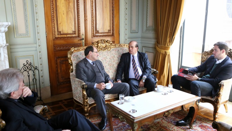 PORTO ALEGRE, RS, BRASIL 28.07.2015: O governador Jos&eacute; Ivo Sartori recebeu, na manh&atilde; desta quinta-feira (28), a visita de cortesia do ministro do Tribunal de Contas da Uni&atilde;o (TCU), Augusto Nardes. A cria&ccedil;&atilde;o de um centro para realizar a&ccedil;&otilde;es integradas