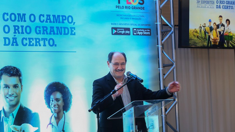 ESTEIO, RS, BRASIL 05.08.2016: O governador Jos&eacute; Ivo Sartori participou nesta sexta-feira (5), do lan&ccedil;amento da 39&ordf; Expointer, na Casa do Ga&uacute;cho, no Parque de Exposi&ccedil;&otilde;es Assis Brasil, em Esteio. A feira agropecu&aacute;ria, considerada uma das maiores da