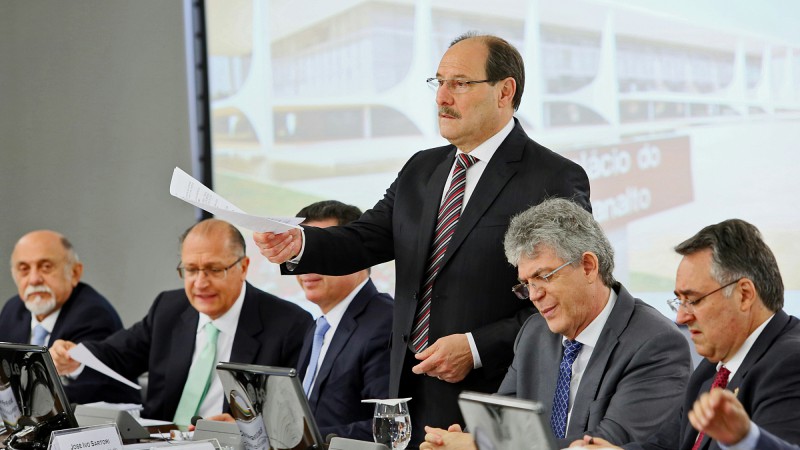 BRASÍLIA, DF, BRASIL 22.11.2016: Em reunião de governadores com o presidente da República, Michel Temer, o governador José Ivo Sartori defendeu os interesses do Rio Grande do Sul, principalmente no que se refere à sustentabilidade financeira. Foto: Luiz