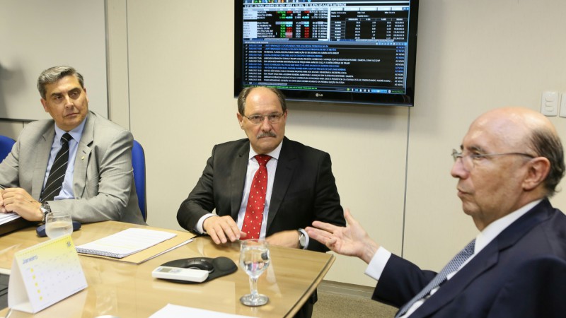 BRASÍLIA, DF, BRASIL, 24.01.2017: O governador José Ivo Sartori iniciou tratativas para que o Rio Grande do Sul possa aderir ao Plano de Recuperação Fiscal da União. Sartori reuniu-se com o ministro da Fazenda, Henrique Meirelles, e o ministro chefe da