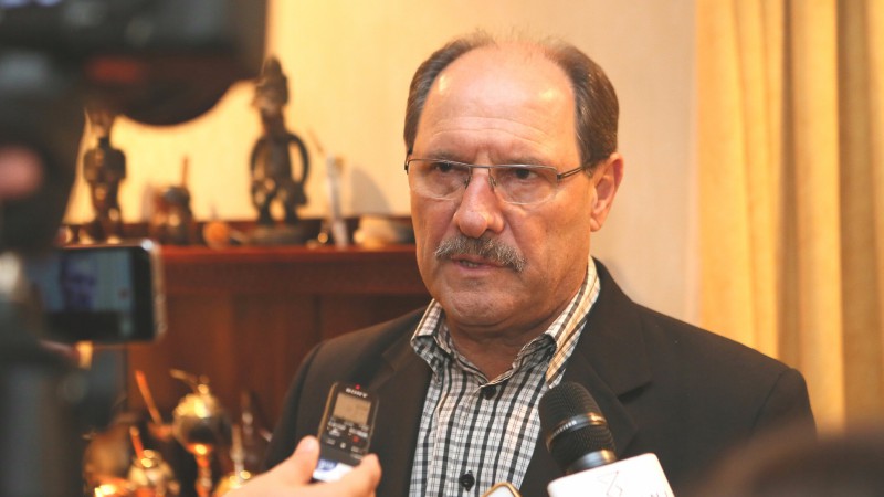 Da Argentina, Sartori declara apoio a vítimas de temporal no RS