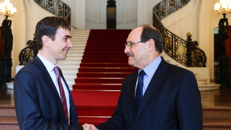 PORTO ALEGRE, RS, BRASIL 03.04.2017: Executivos do grupo alemão Fraport AG Frankfurt estiveram reunidos nesta segunda-feira (3) com o governador José Ivo Sartori, para apresentar os planos da empresa para administrar o Aeroporto Internacional Salgado