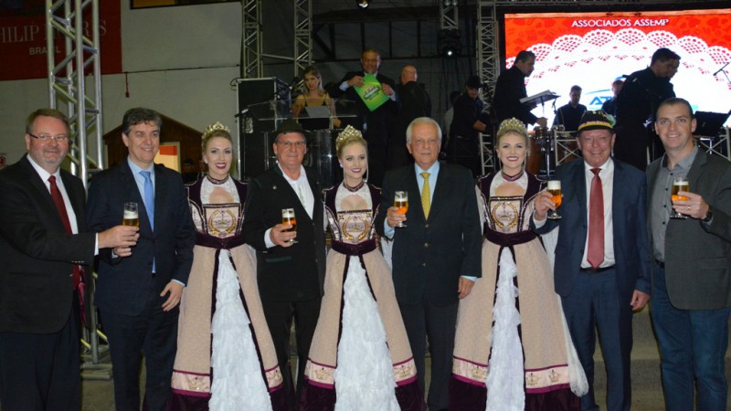Cairoli na Oktoberfest