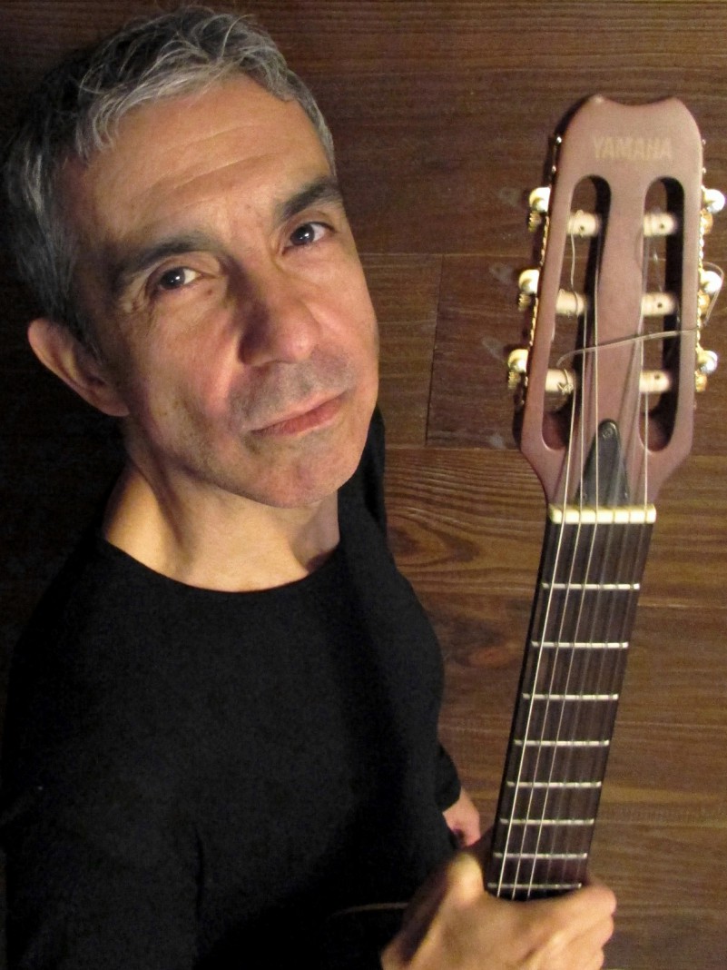 Otávio Segalla será acompanhado do percussionista Berbel e da pianista Dionara Schneider