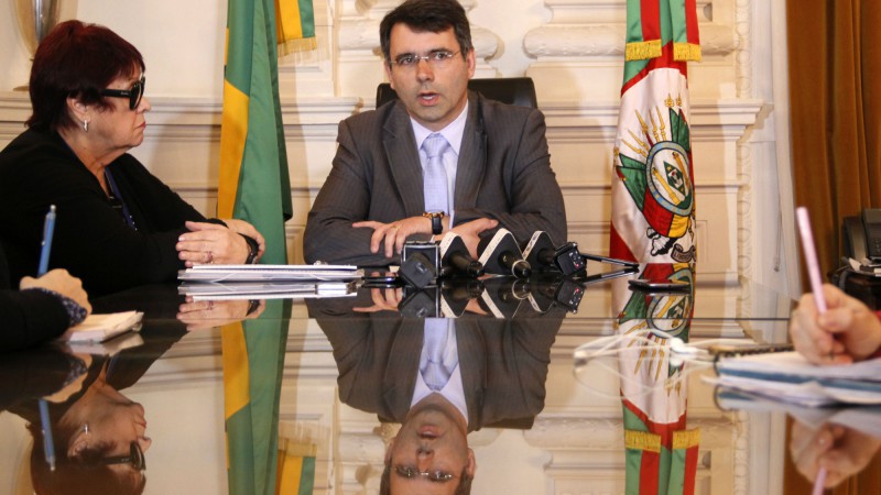 Governo considera bloqueio de CREs irresponsabilidade com alunos